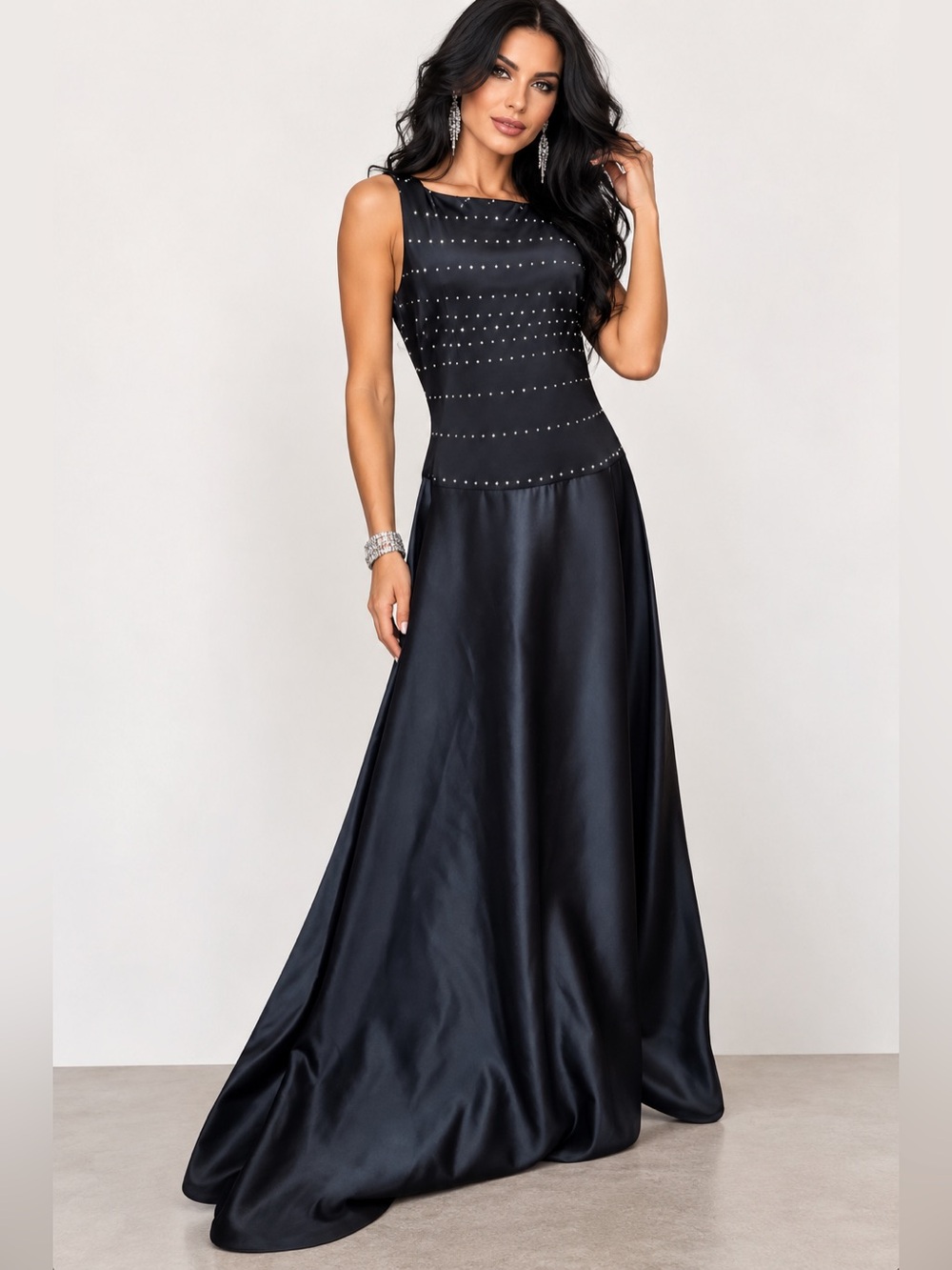 Tadashi Black Sleeveless Long Evening Gown Rhinestone Bodice